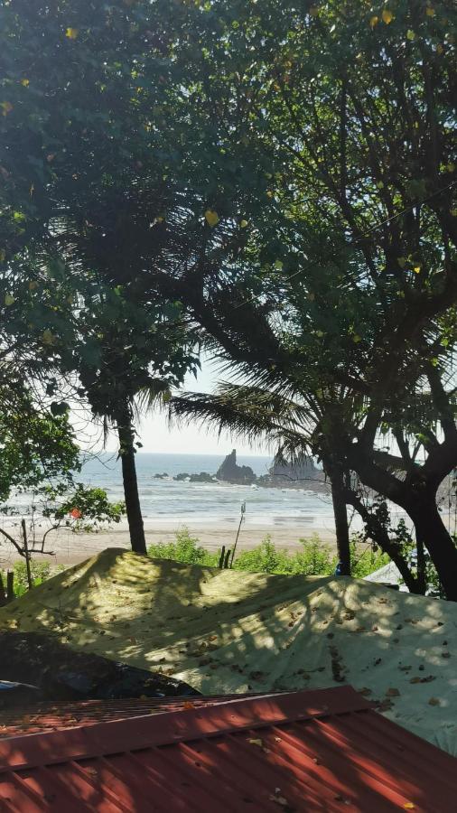 12 Monks - Beachside Hostel 阿姆波尔 外观 照片
